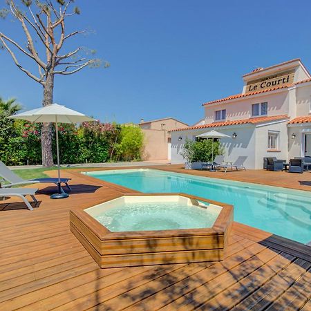 Отель Domaine Le Courti - Adult Only Ле Баркарес Экстерьер фото