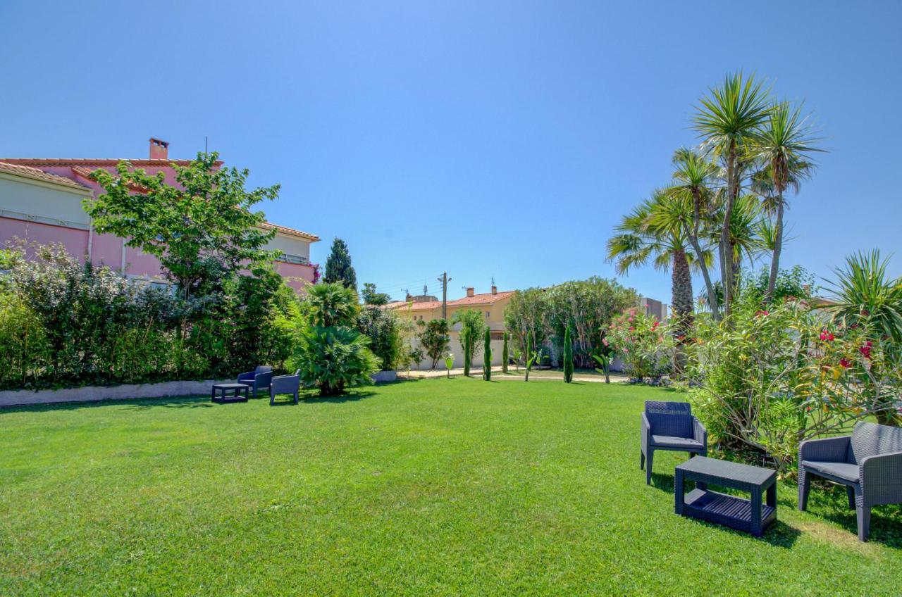 Отель Domaine Le Courti - Adult Only Ле Баркарес Экстерьер фото