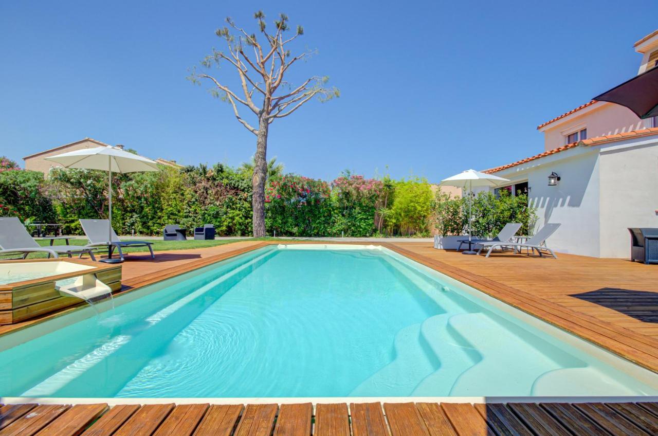 Отель Domaine Le Courti - Adult Only Ле Баркарес Экстерьер фото