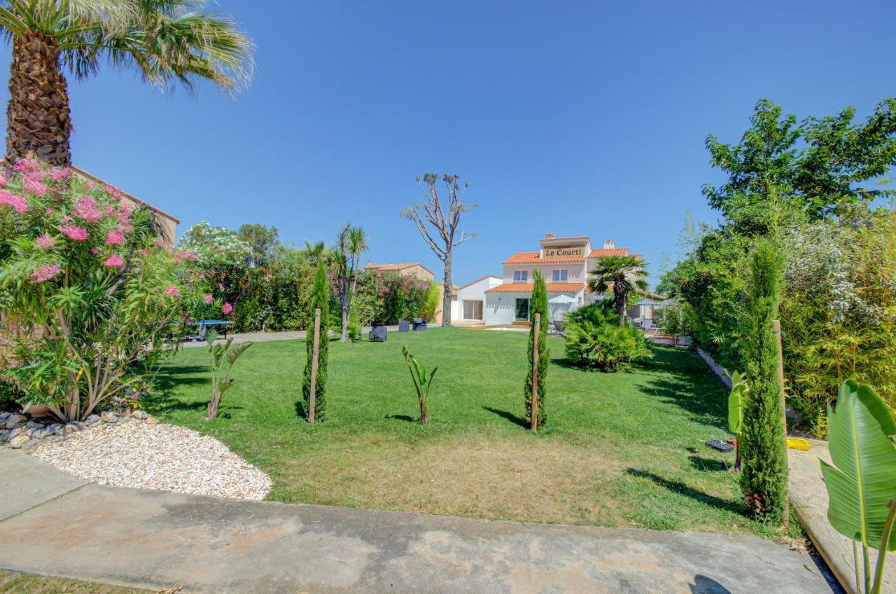 Отель Domaine Le Courti - Adult Only Ле Баркарес Экстерьер фото
